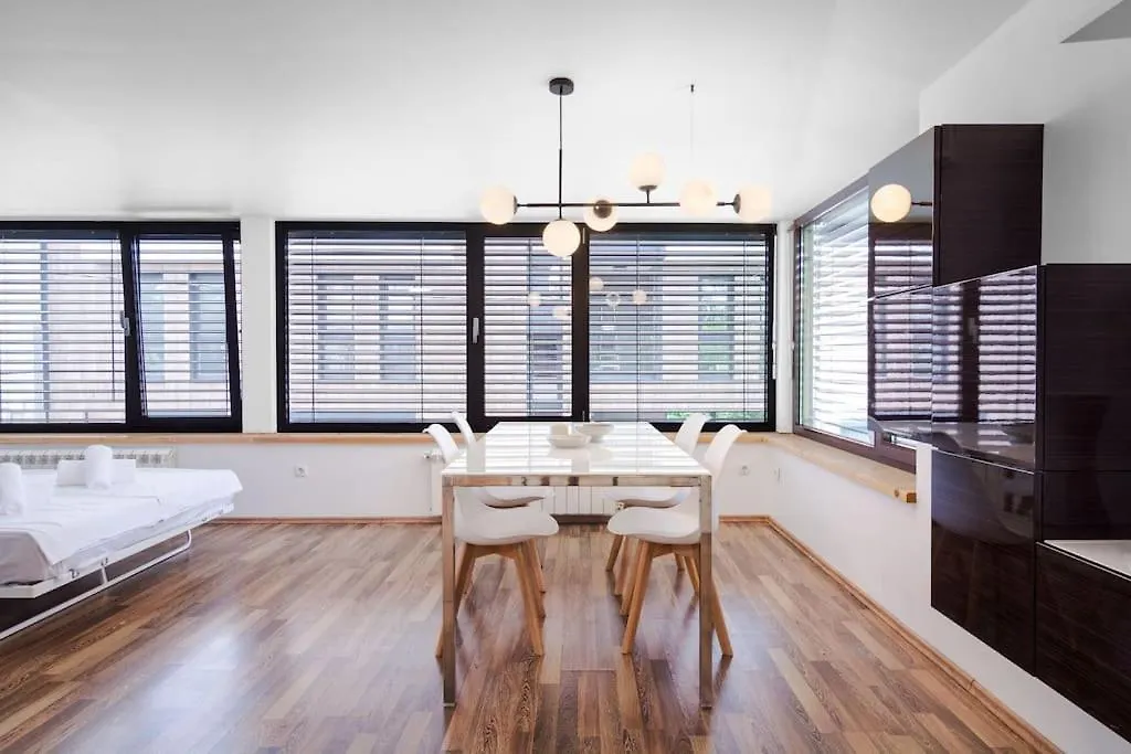 Spacious And Modern Apt, 6 Guests, Central Station, Self Check-In София 0*,